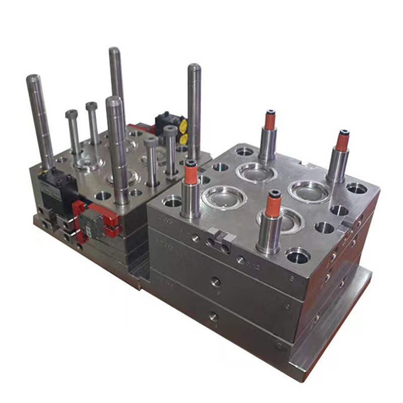 Injection mould (3)
